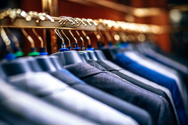 Araras para Roupas Loja: Organização e Praticidade que Transformam o Espaço